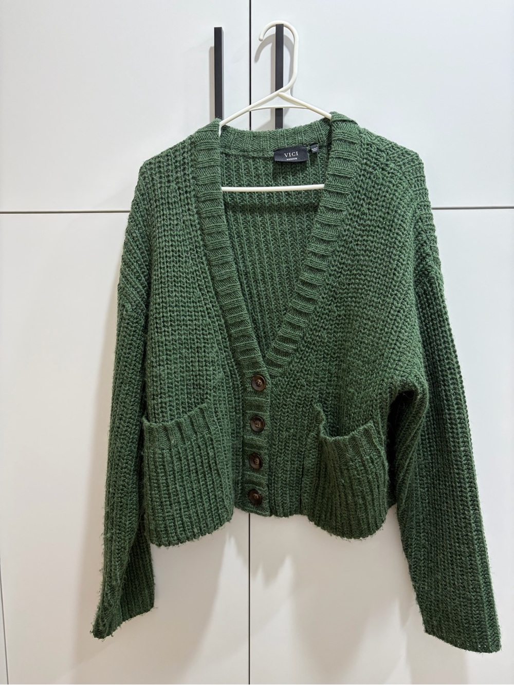 VICI Olive Green Chunky Knit Button-Front V-Neck Cardigan, SZ M